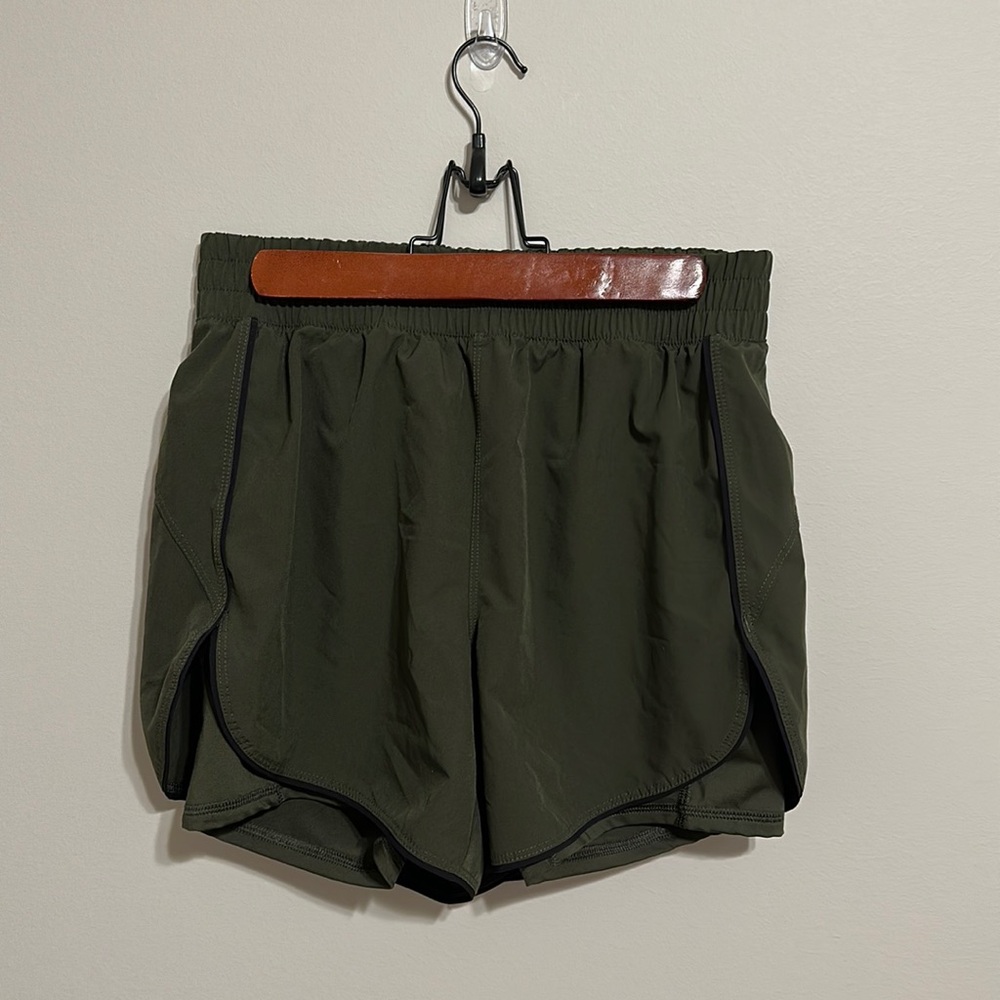 Athletic shorts